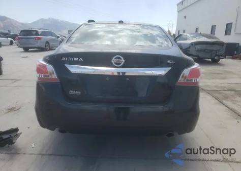 2015 Nissan Altima 2.5 из США, поврежденный, VIN 1N4AL3AP7FN403502